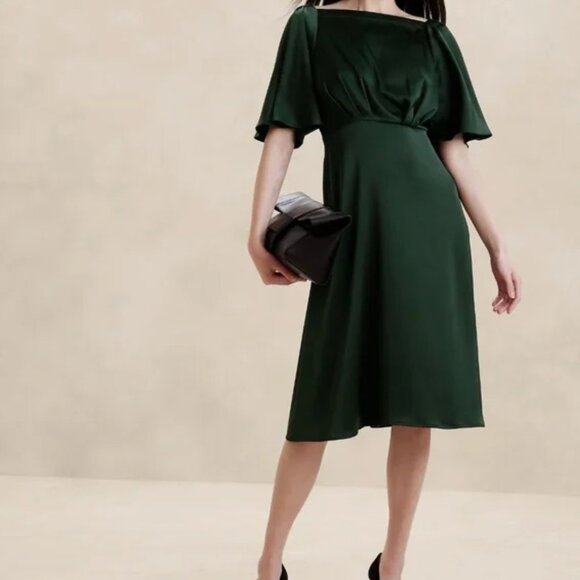 NWT Dark Green Flutter-Sleeve Knee-Length Dress Banana Republic Factory - Picture 1 of 4